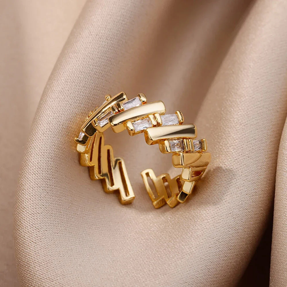 zircon leaf ring