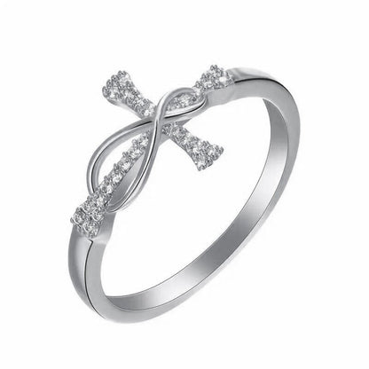 Zircon Möbius ring