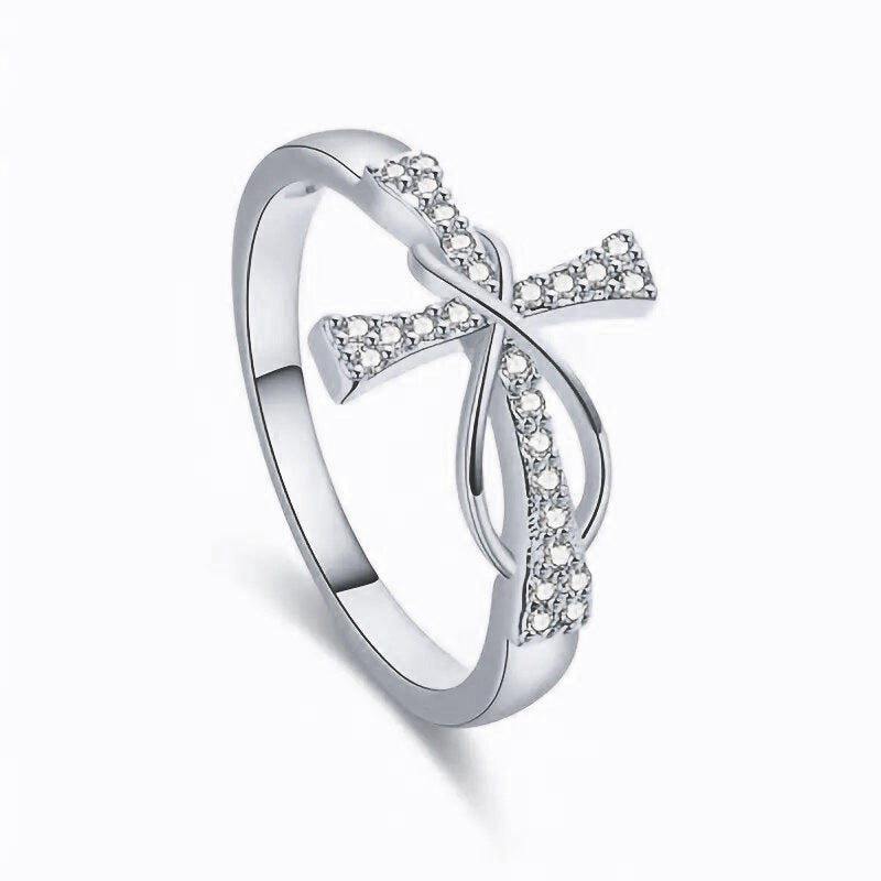 Zircon Möbius ring
