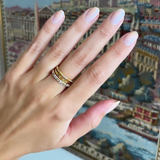 Zircon ring