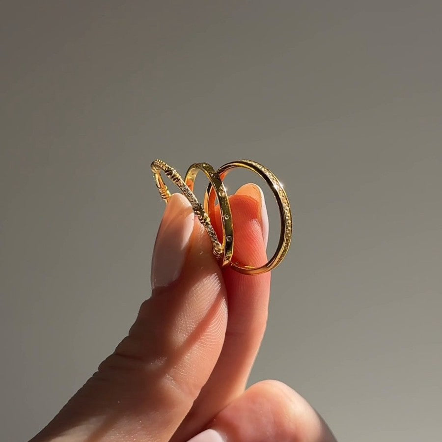 Zircon ring