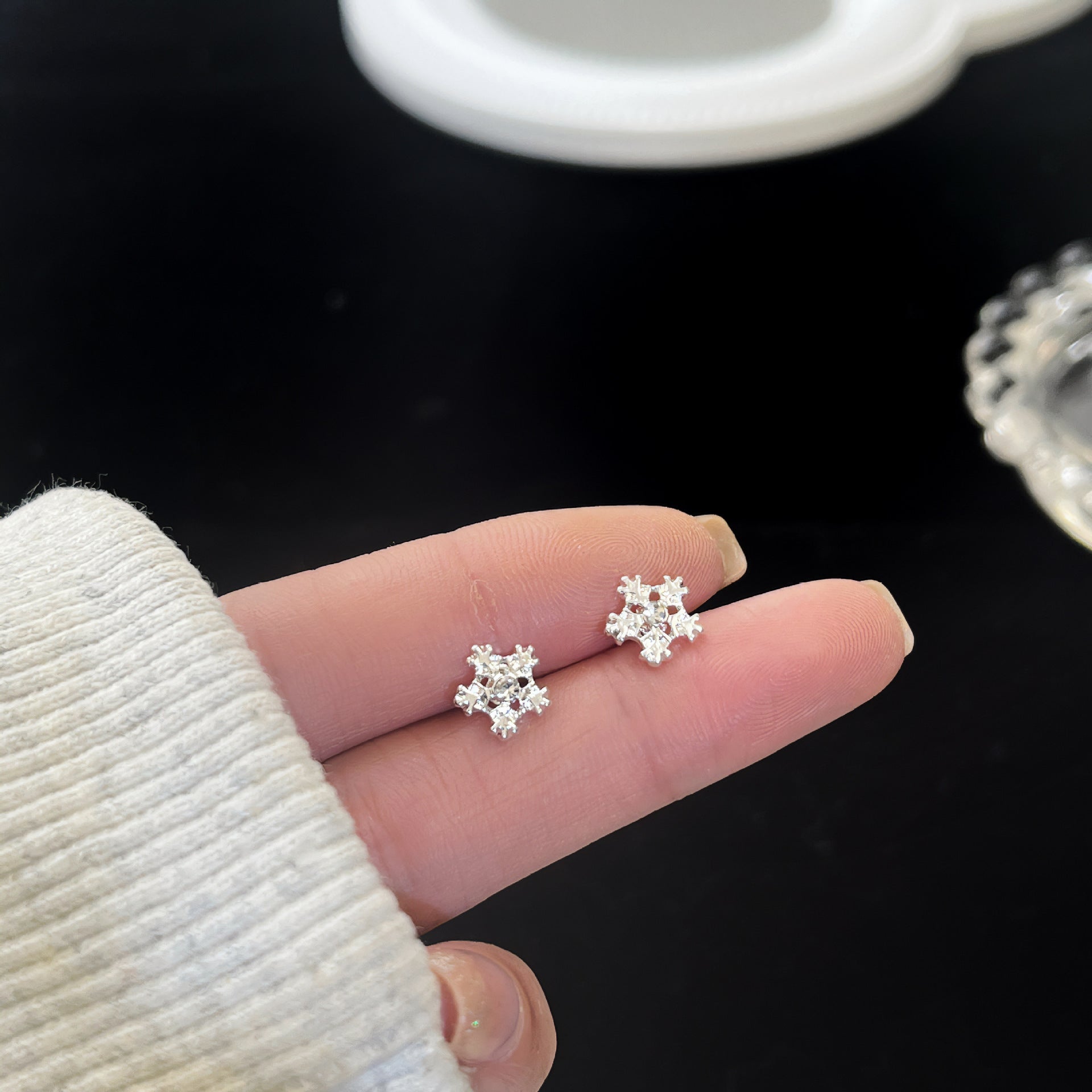 Zirconite ear rings