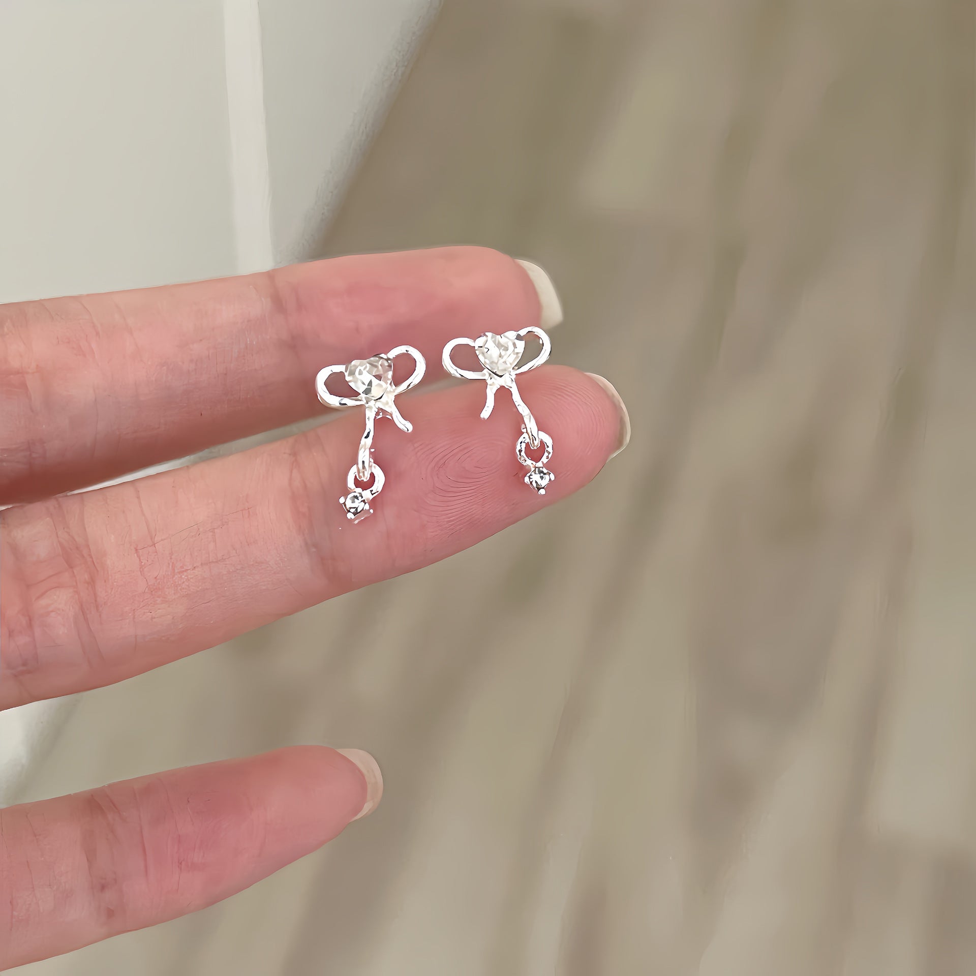 Zirconite ear rings