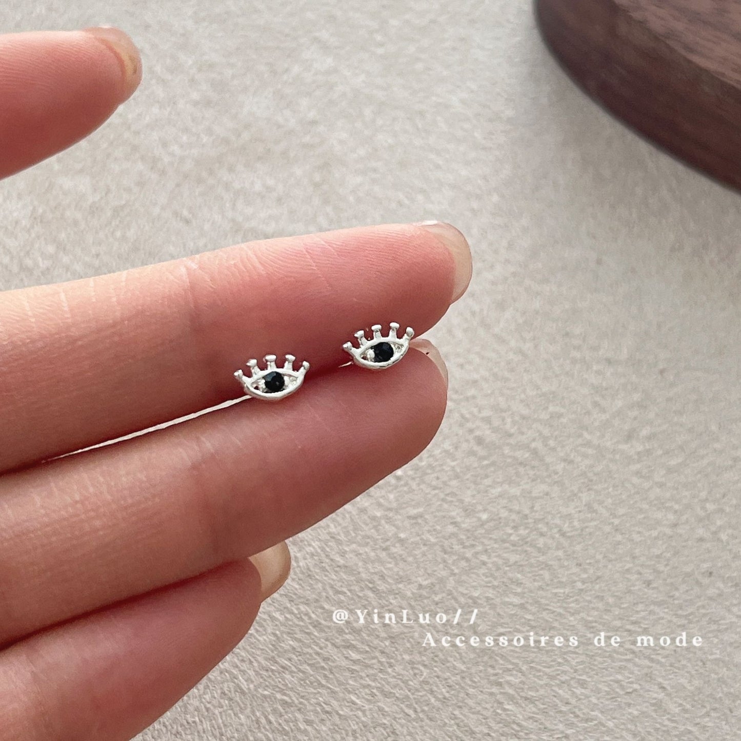 Zirconite ear rings