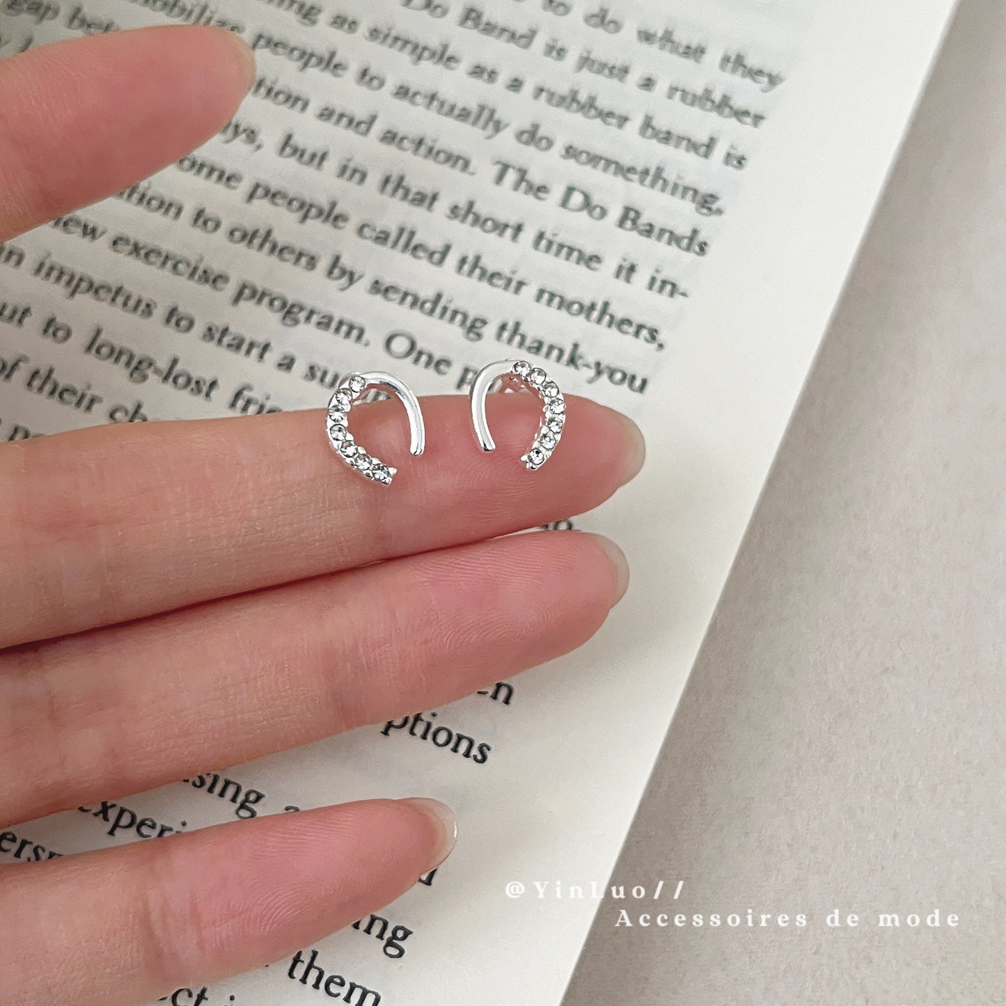 Zirconite ear rings