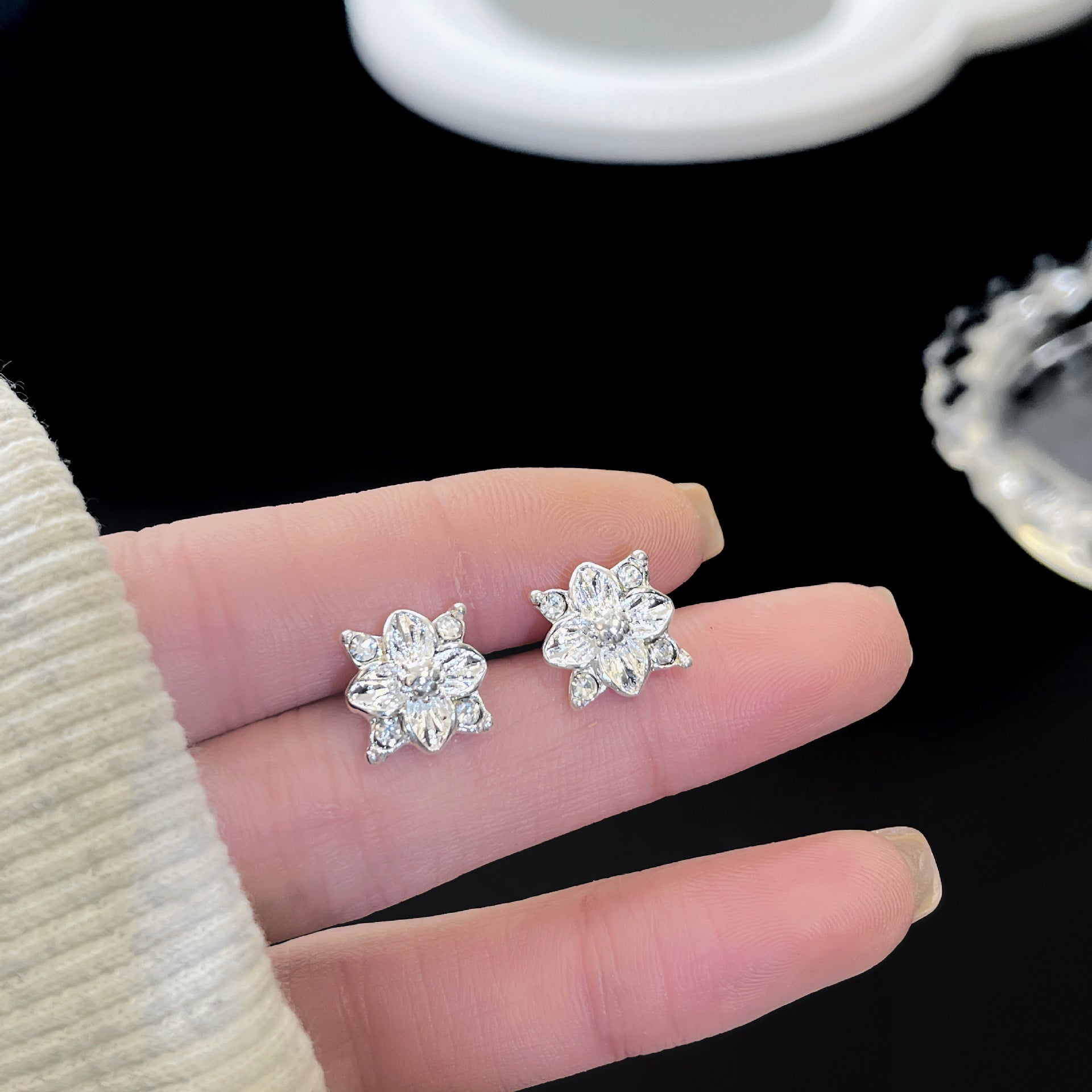 Zirconite ear rings