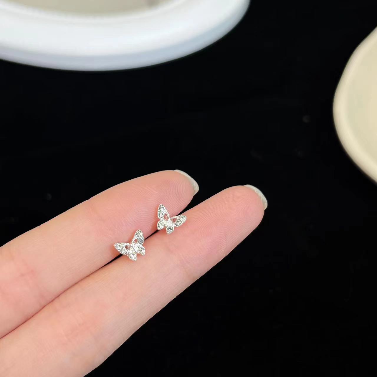 Zirconite ear rings