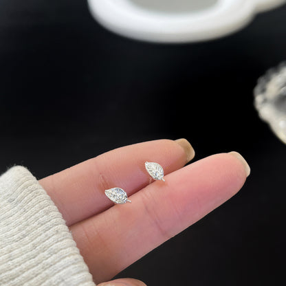 Zirconite ear rings