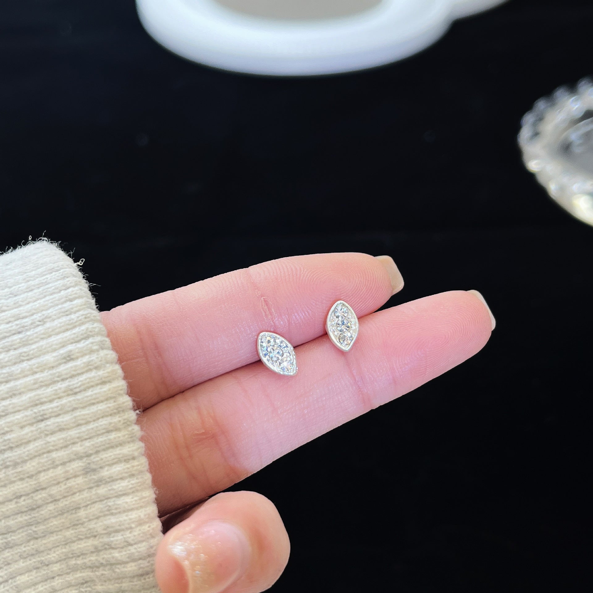 Zirconite ear rings
