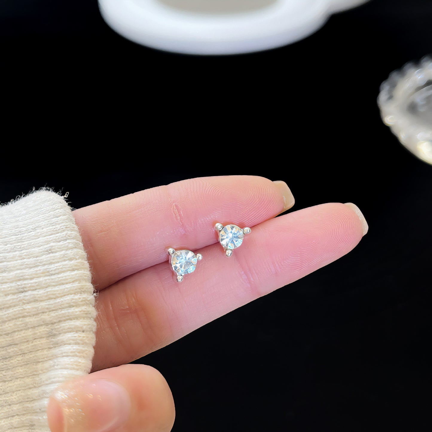 Zirconite ear rings